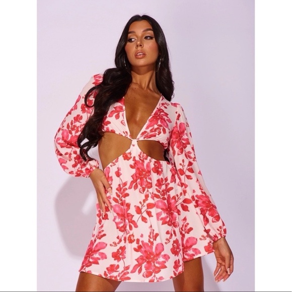 Red Floral Print Long Sleeve V-Neck Open Back Cutout Mini Dress - Picture 3 of 14